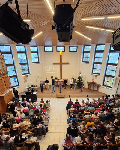 Bei besonderen Gelegenheiten bekommen unsere Schülerinnen und Schüler die Möglichkeit, ihr Erlerntes zu präsentieren und...