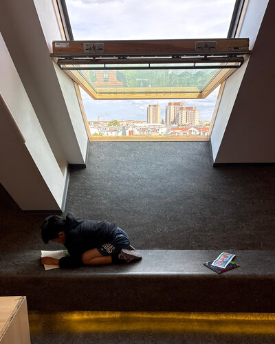  Lesen, hören und sicherer werden

In der Bibliotheksstunde unserer Elisabeth-Abegg-Grundschule kamen Flüstertelefone...